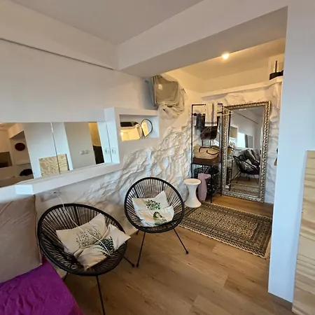 Apartment Halcon *